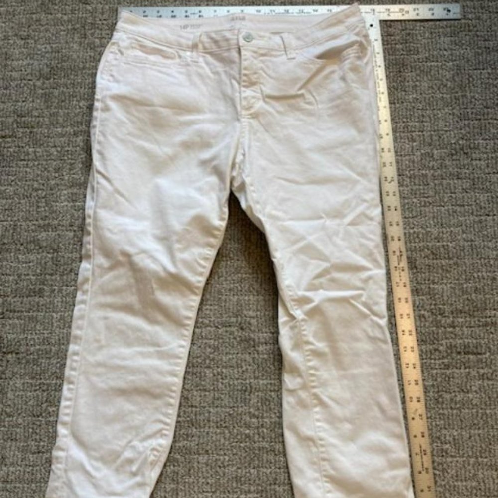 a.n.a Skinny Crop Jeans Petite 14